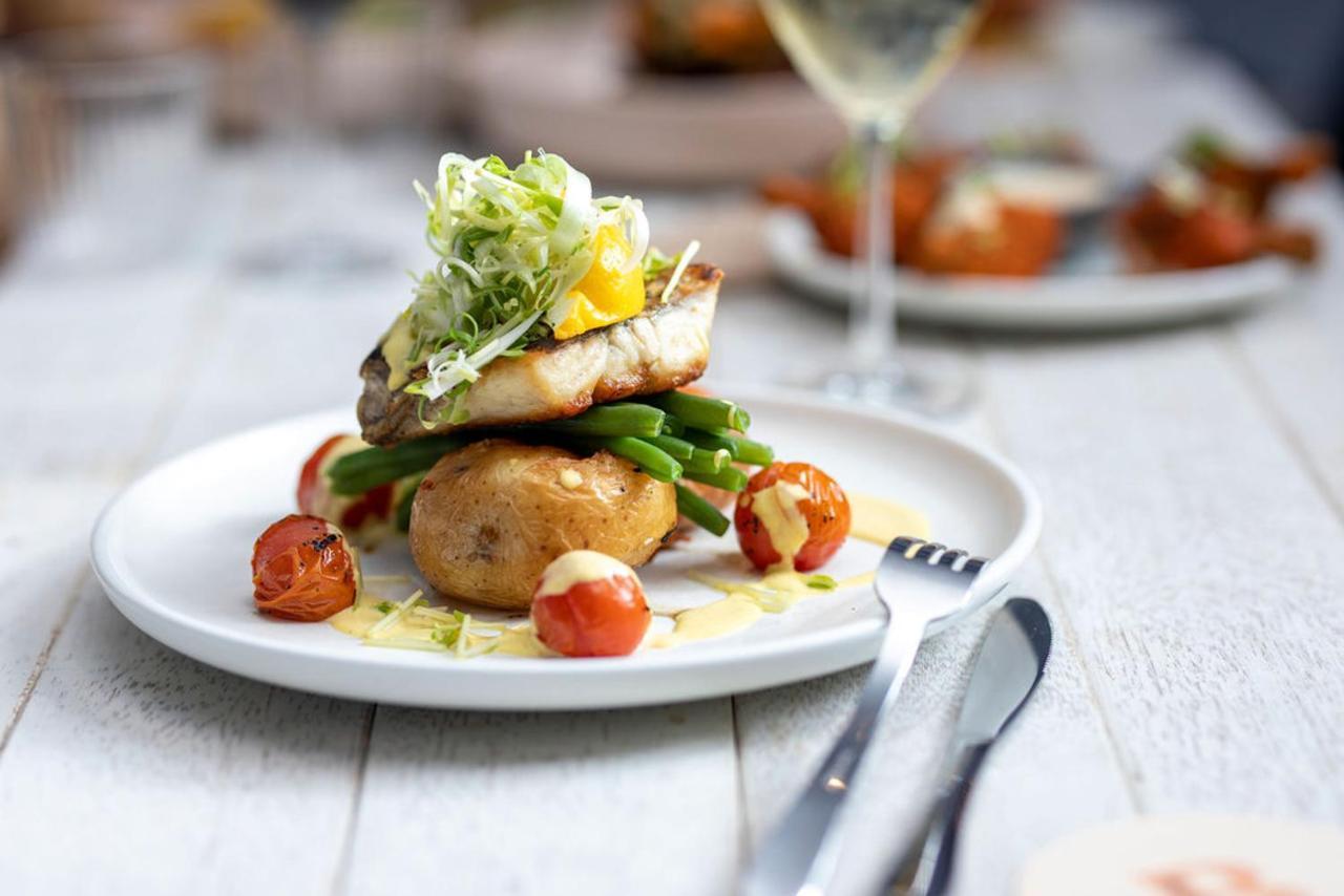Bribie Island Hotel Bellara 外观 照片